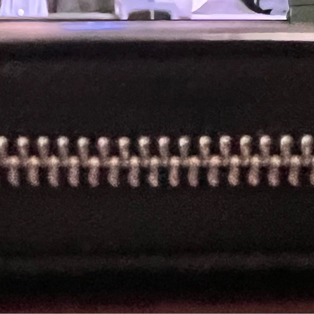 Coach Essential Slim Accordion Zip Wallet in black/silver - Picture 6 of 11